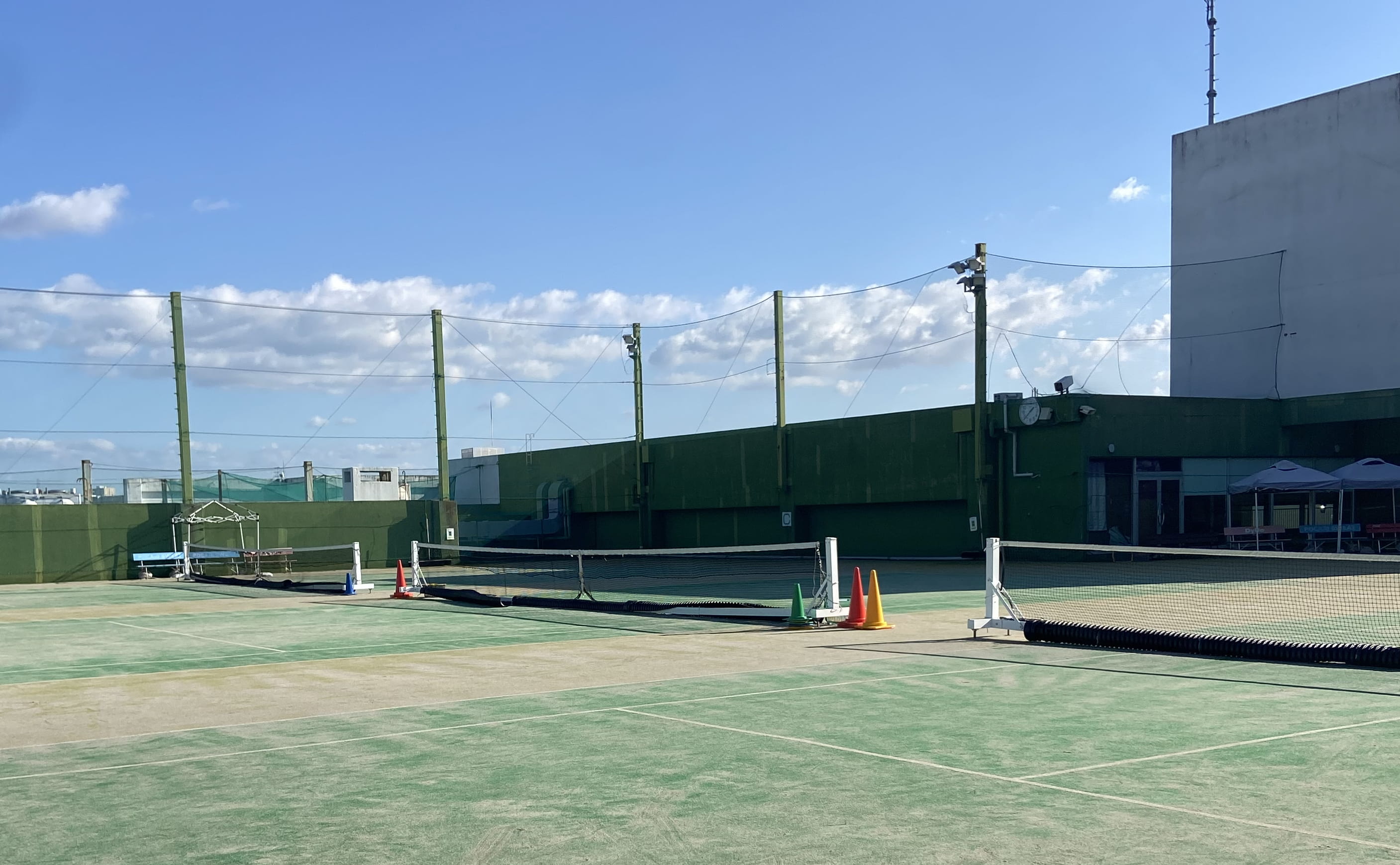 テニスラウンジ アスティOne